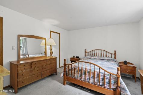 22 Woodside Drive Albany NY 12208