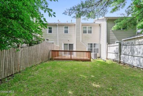 22 Woodside Drive Albany NY 12208