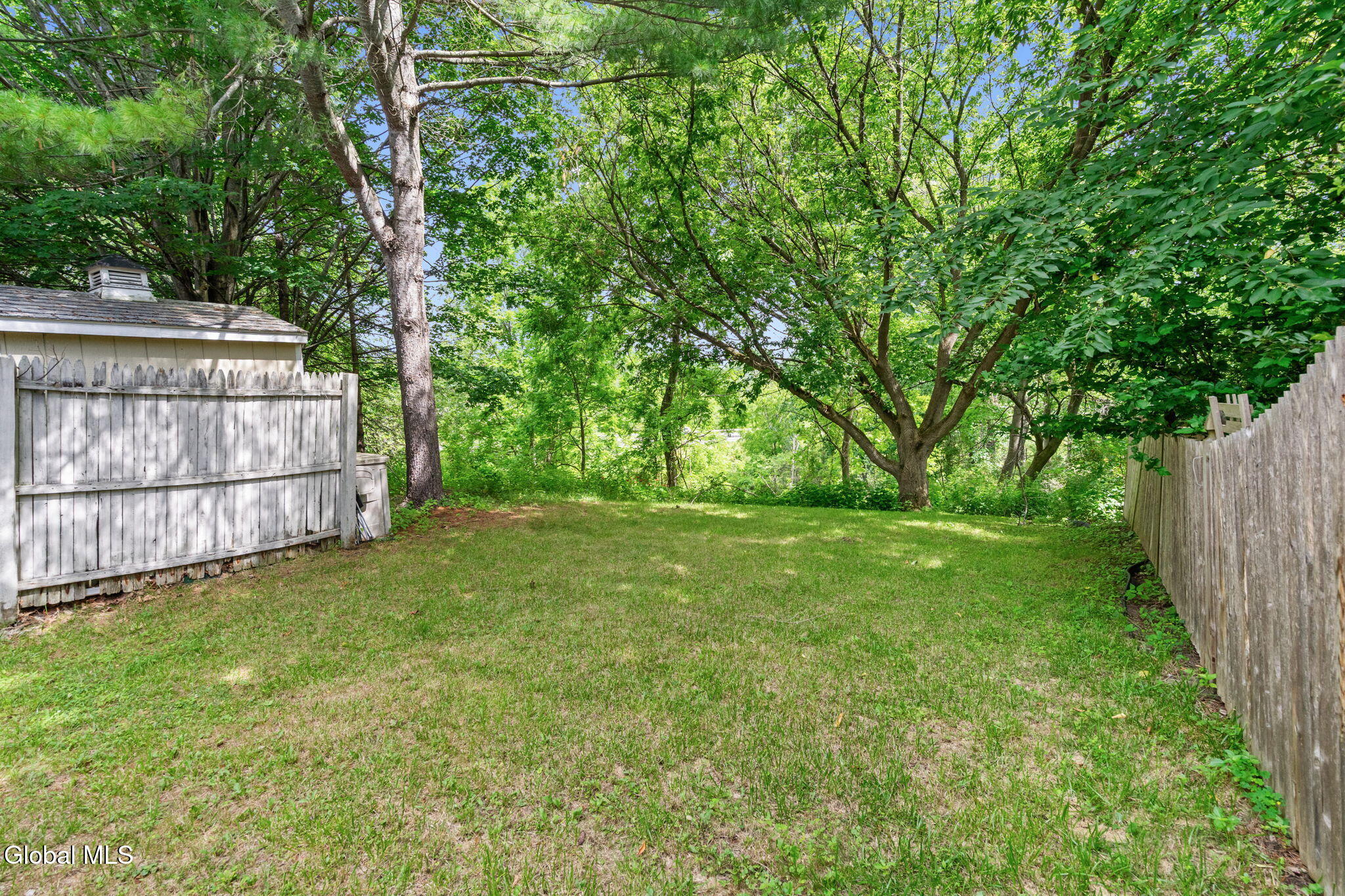 22 Woodside Drive Albany NY 12208