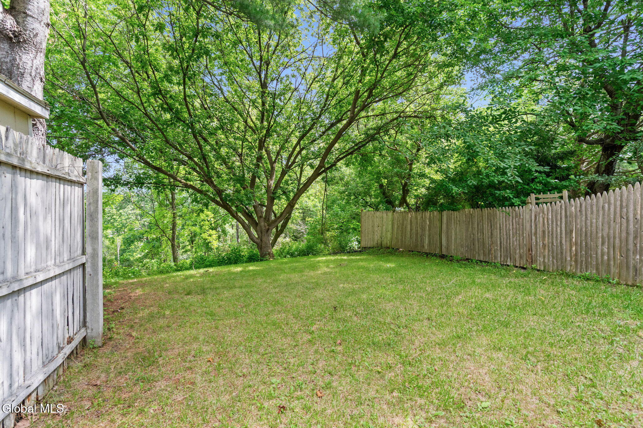22 Woodside Drive Albany NY 12208