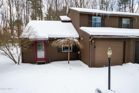 13 Glenbrook Drive Clifton Park NY 12065