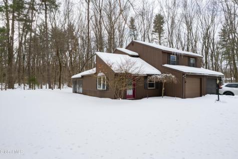 13 Glenbrook Drive Clifton Park NY 12065