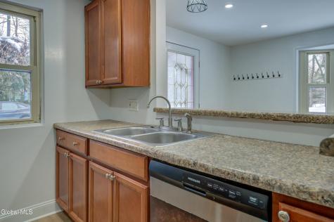 13 Glenbrook Drive Clifton Park NY 12065