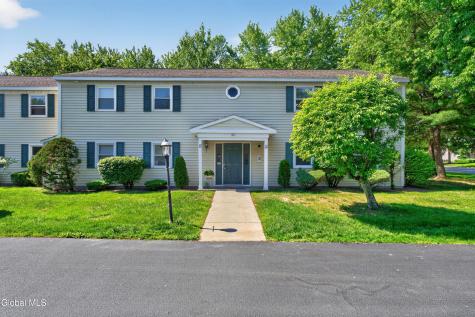 102 Cedarview Lane Watervliet NY 12189