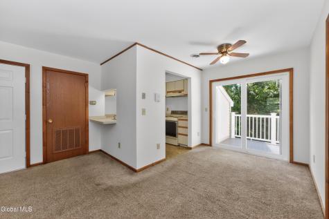 102 Cedarview Lane Watervliet NY 12189
