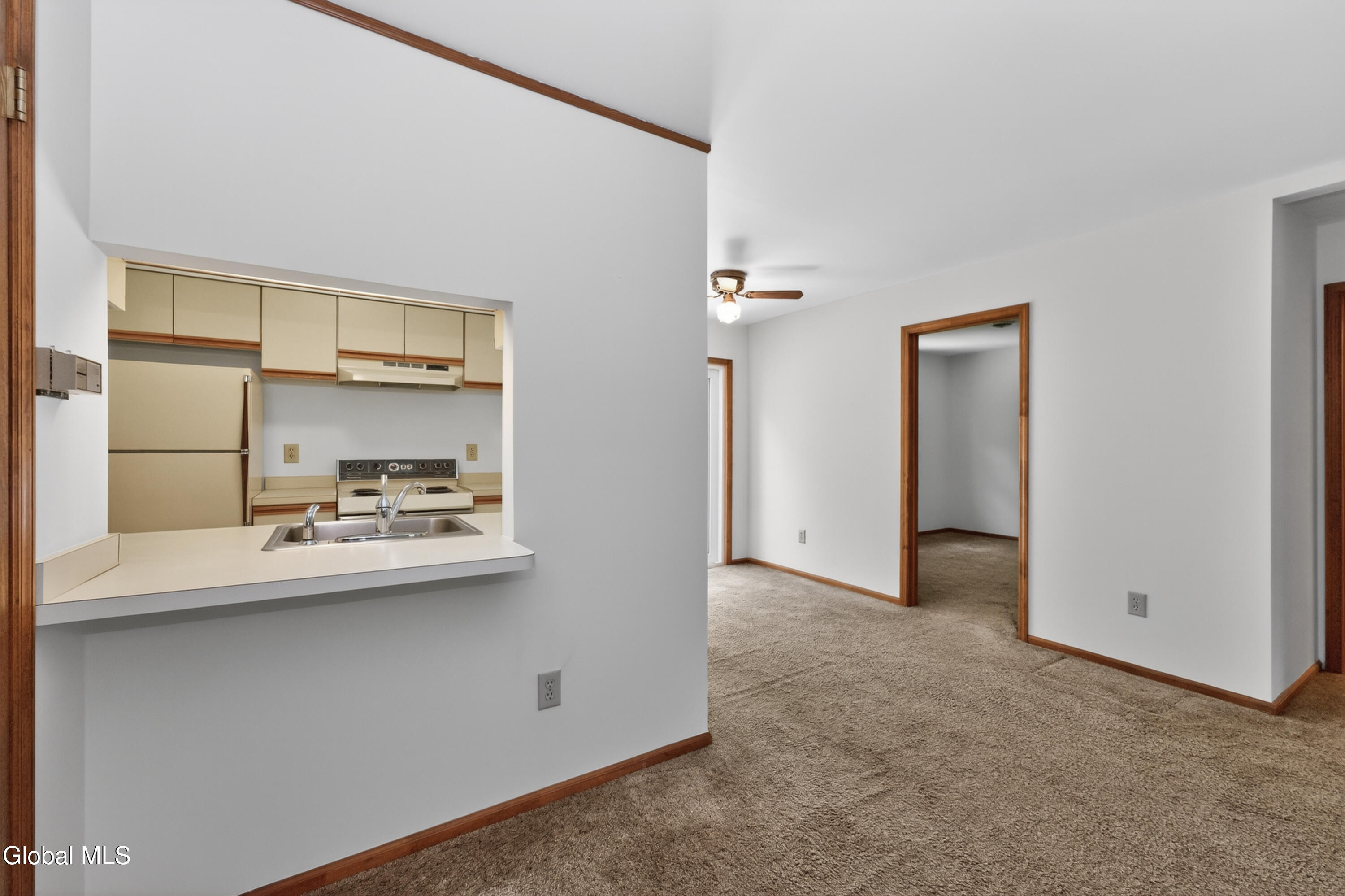 102 Cedarview Lane Watervliet NY 12189