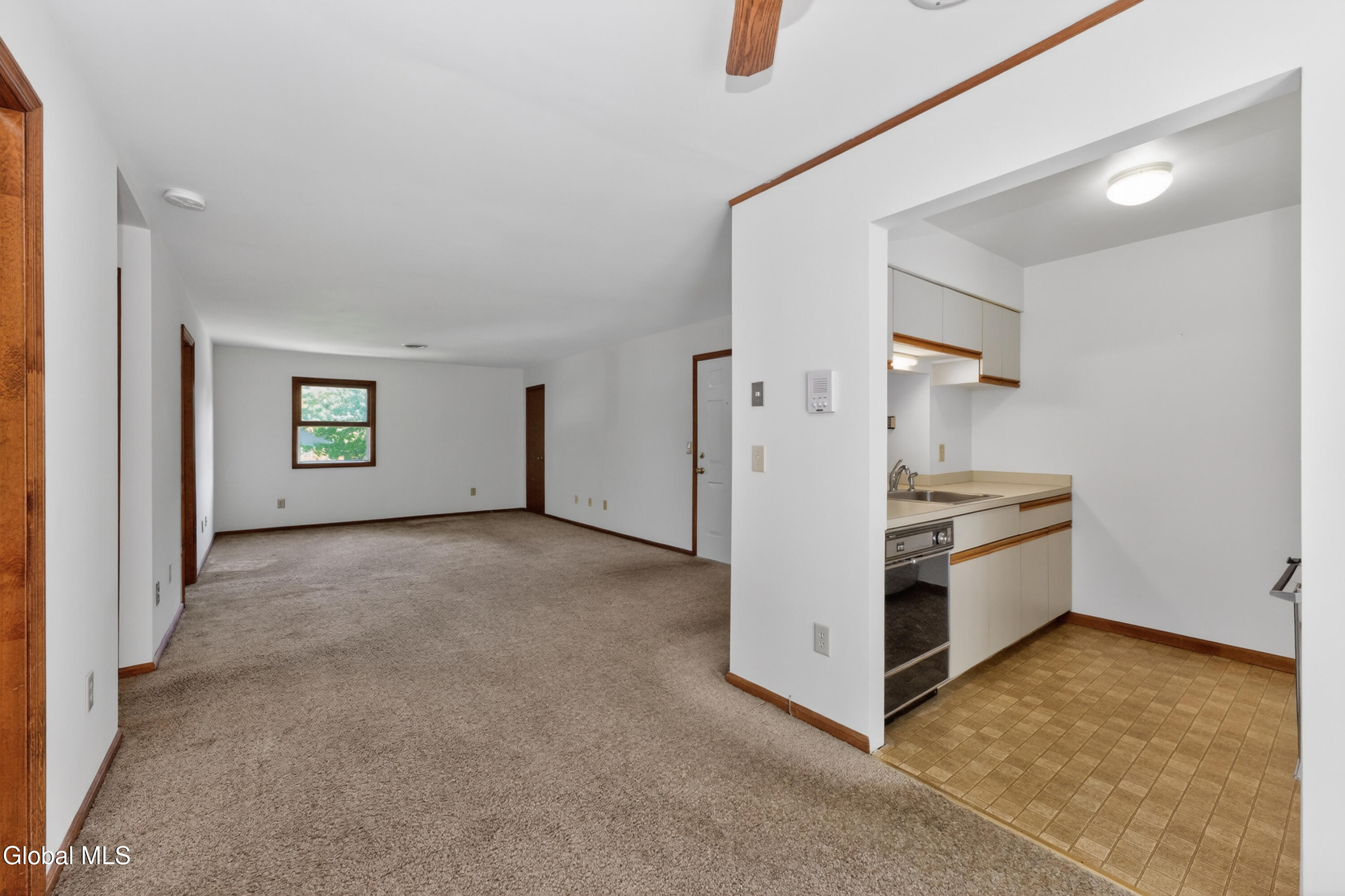 102 Cedarview Lane Watervliet NY 12189