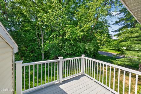 102 Cedarview Lane Watervliet NY 12189