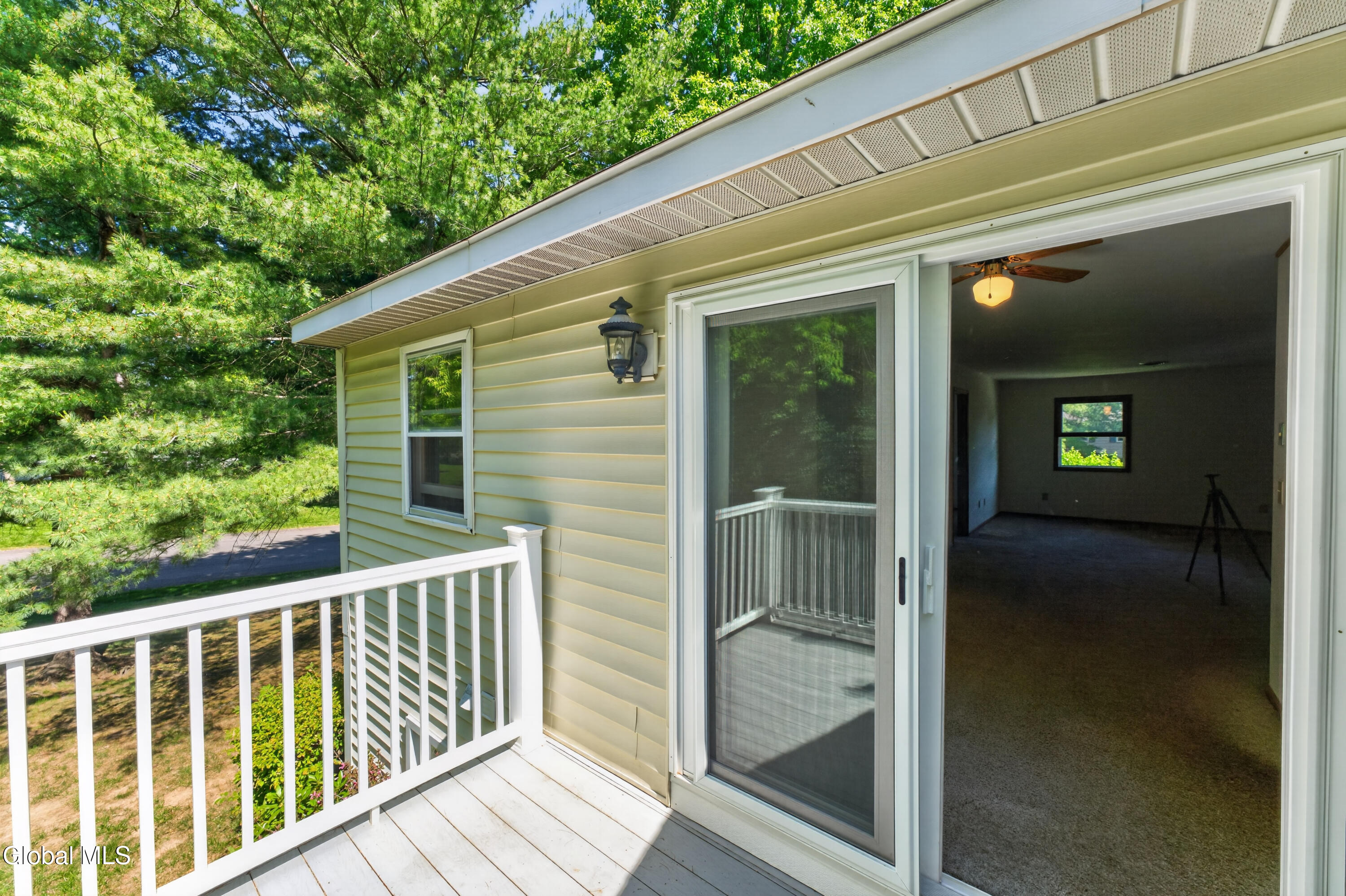 102 Cedarview Lane Watervliet NY 12189