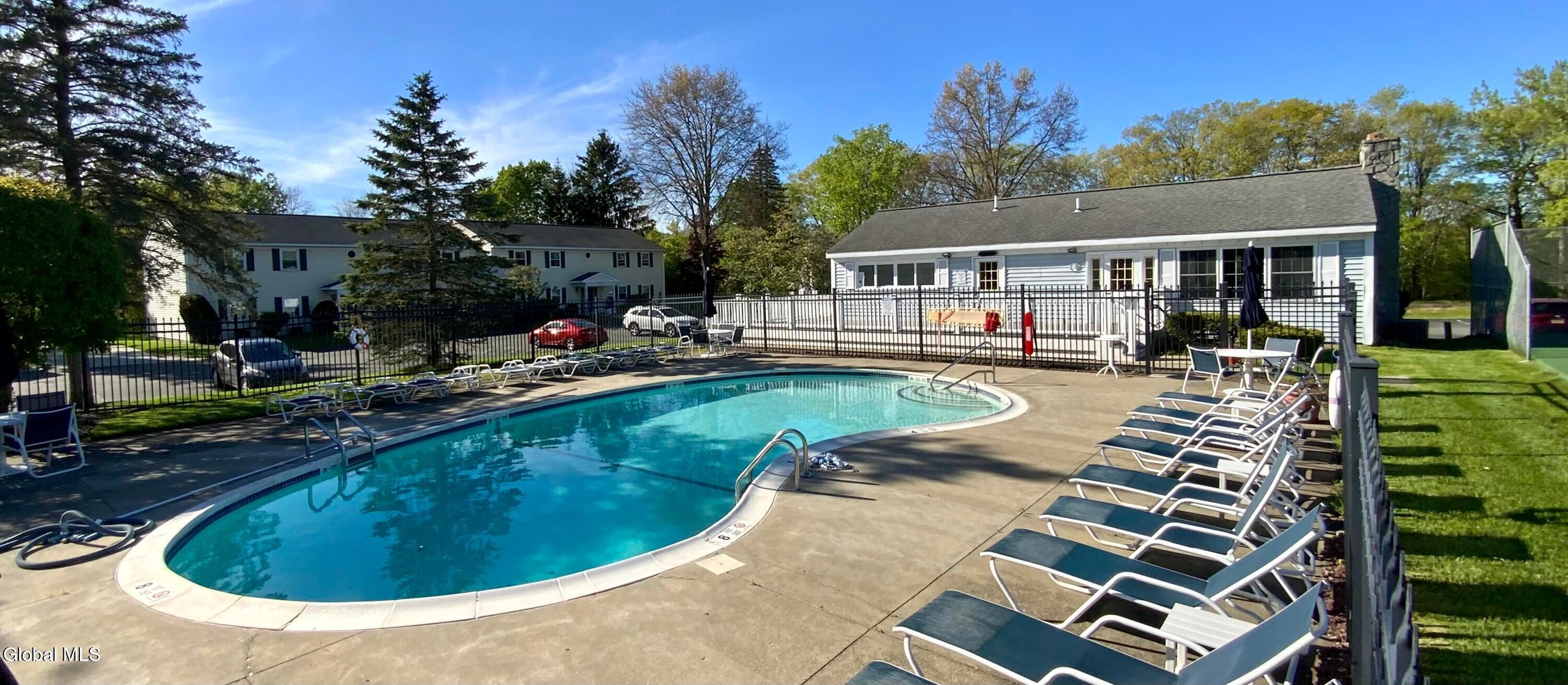 102 Cedarview Lane Watervliet NY 12189