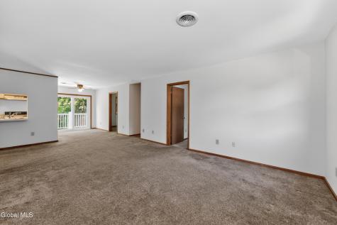 102 Cedarview Lane Watervliet NY 12189