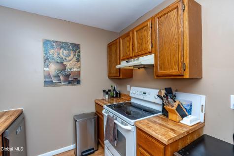 95 Tallow Wood Drive Clifton Park NY 12065