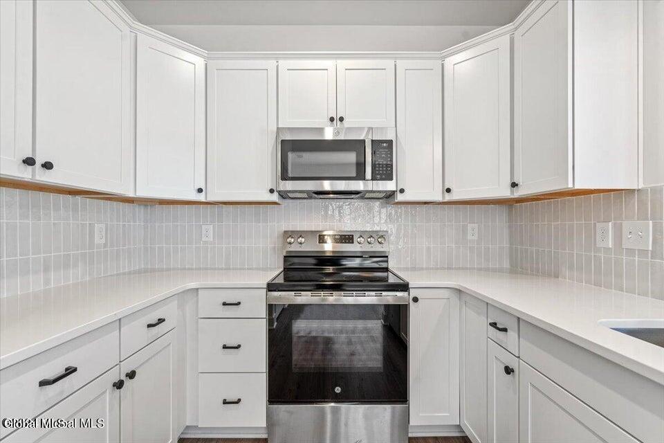 87 Reed's Hollow Saratoga Springs NY 12866