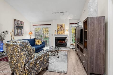 4009 Georgetown Square Schenectady NY 12303