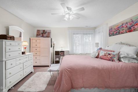 4009 Georgetown Square Schenectady NY 12303