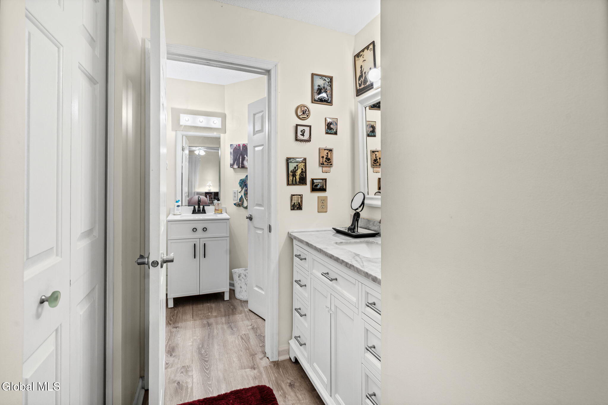 4009 Georgetown Square Schenectady NY 12303