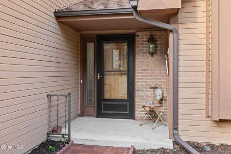 4009 Georgetown Square Schenectady NY 12303