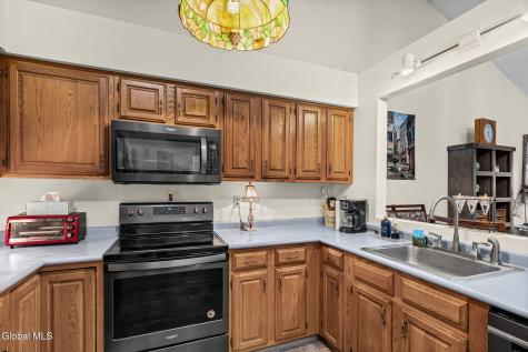 4009 Georgetown Square Schenectady NY 12303