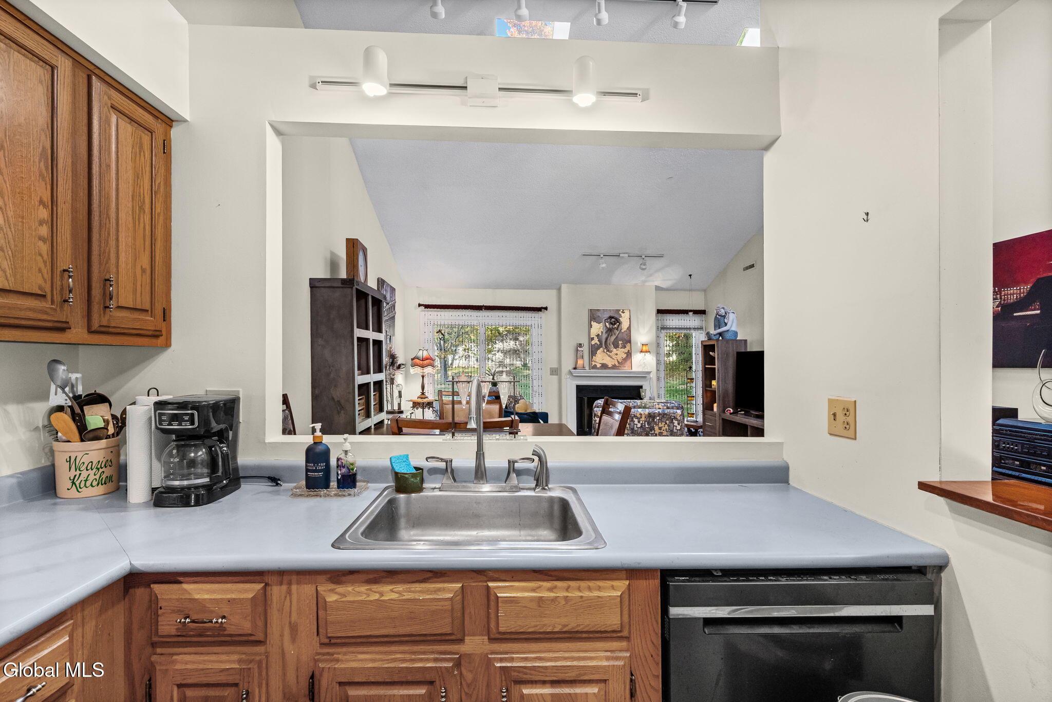 4009 Georgetown Square Schenectady NY 12303