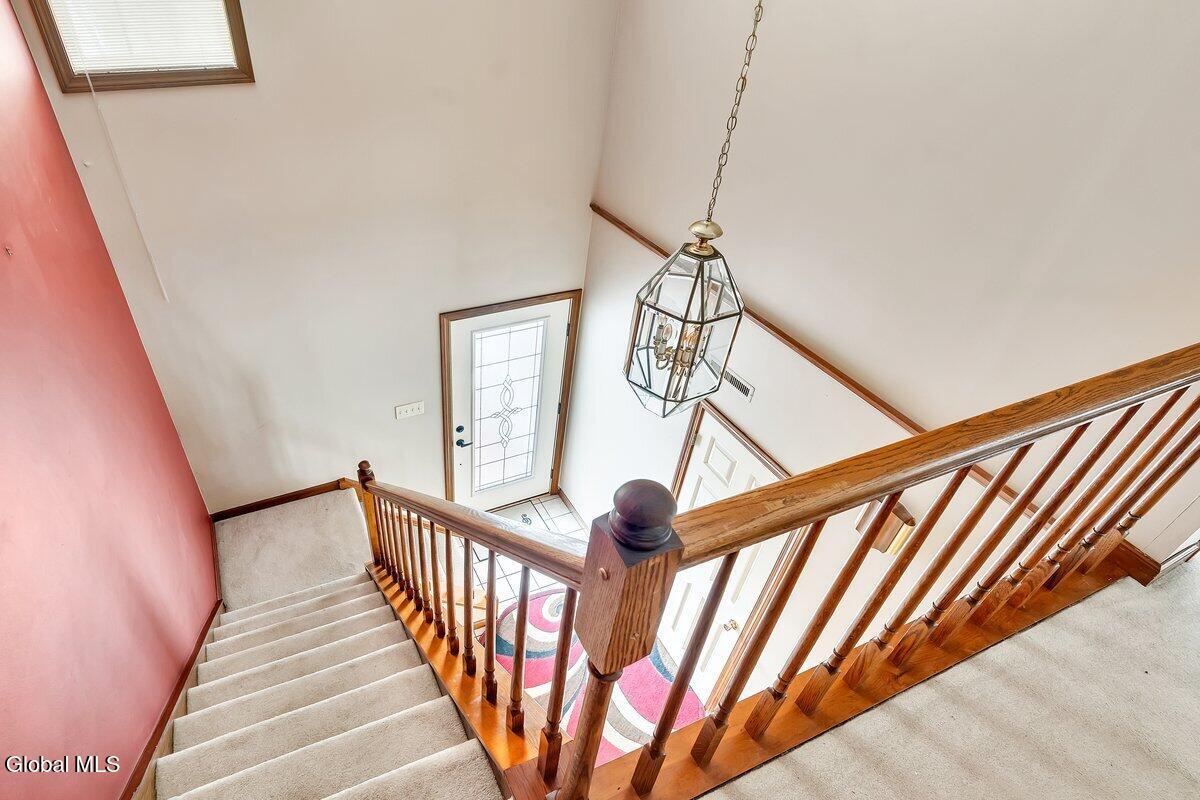 4 Rusfield Drive Glenmont NY 12077