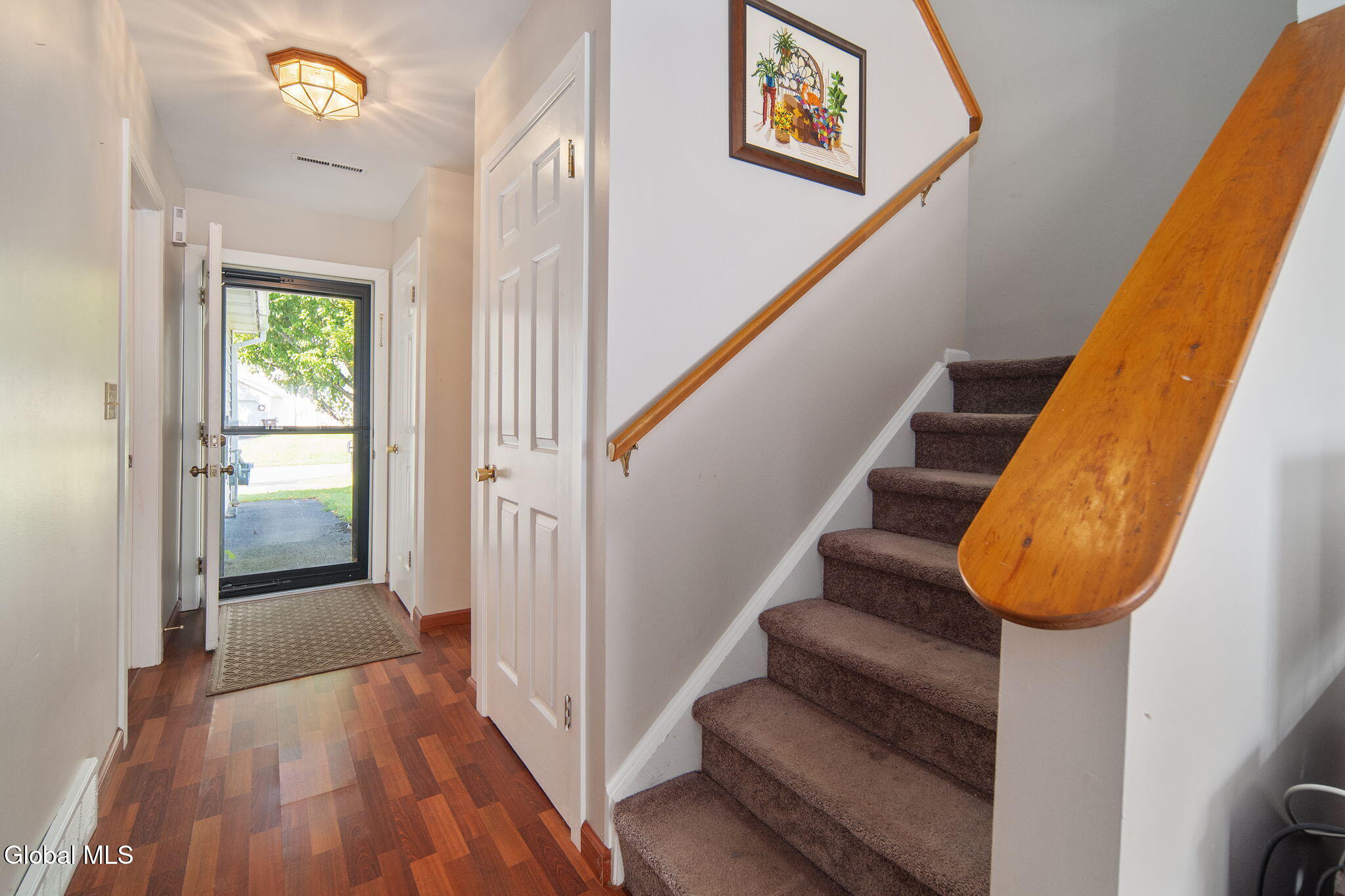 12 Marsdale Court Selkirk NY 12158