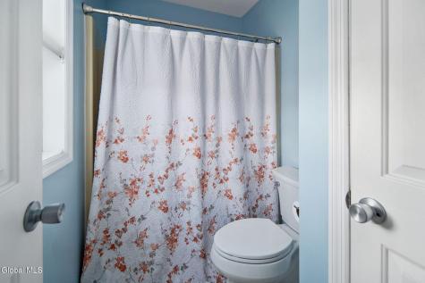 12 Marsdale Court Selkirk NY 12158