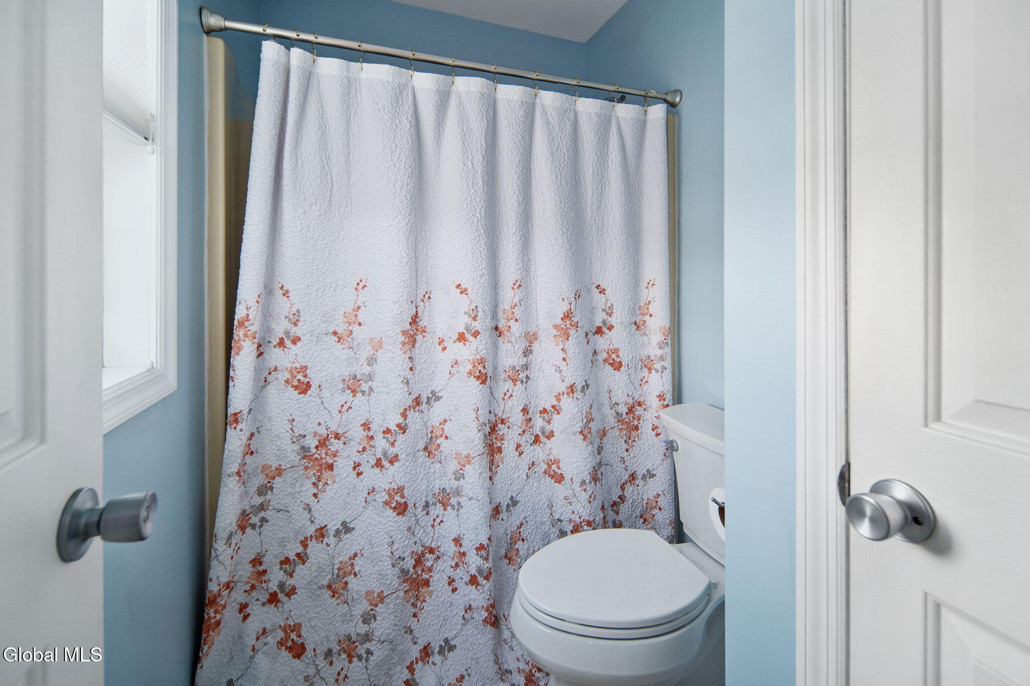 12 Marsdale Court Selkirk NY 12158