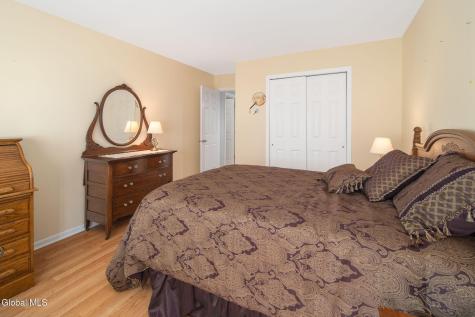12 Marsdale Court Selkirk NY 12158