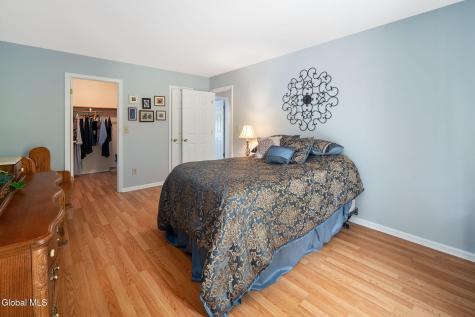 12 Marsdale Court Selkirk NY 12158