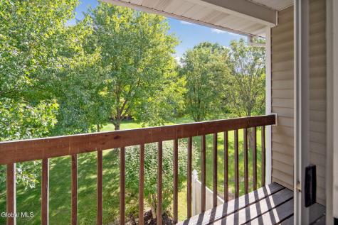 12 Marsdale Court Selkirk NY 12158
