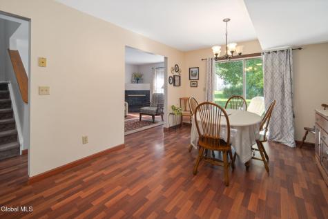 12 Marsdale Court Selkirk NY 12158