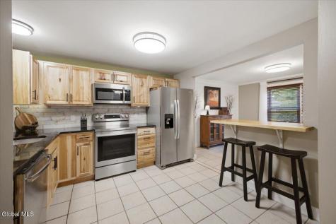 36 Queen Mary Drive Queensbury NY 12804