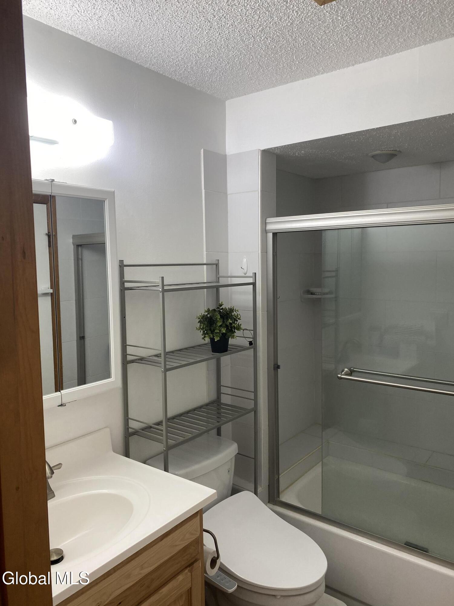 61 Plaza Avenue East Greenbush NY 12144