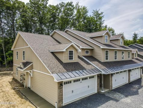 145 Carriage Boulevard Rotterdam NY 12306