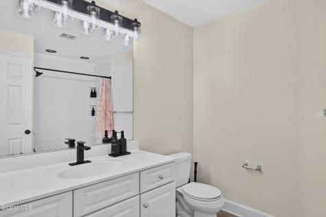 10 Lori Jean Place Troy NY 12182