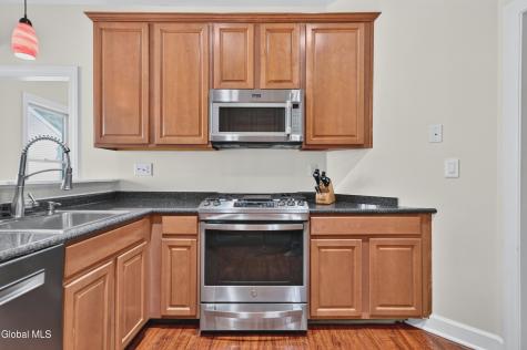 10 Lori Jean Place Troy NY 12182