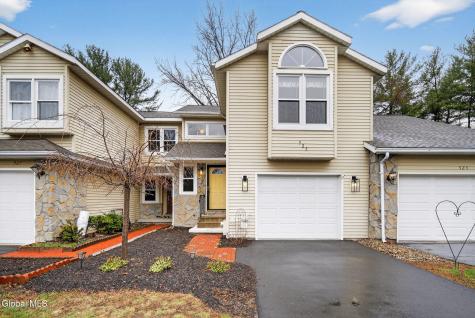 525 Highwood Circle Albany NY 12203
