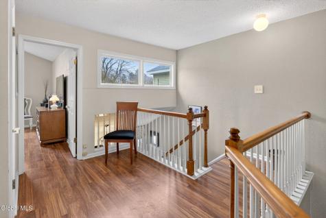 525 Highwood Circle Albany NY 12203