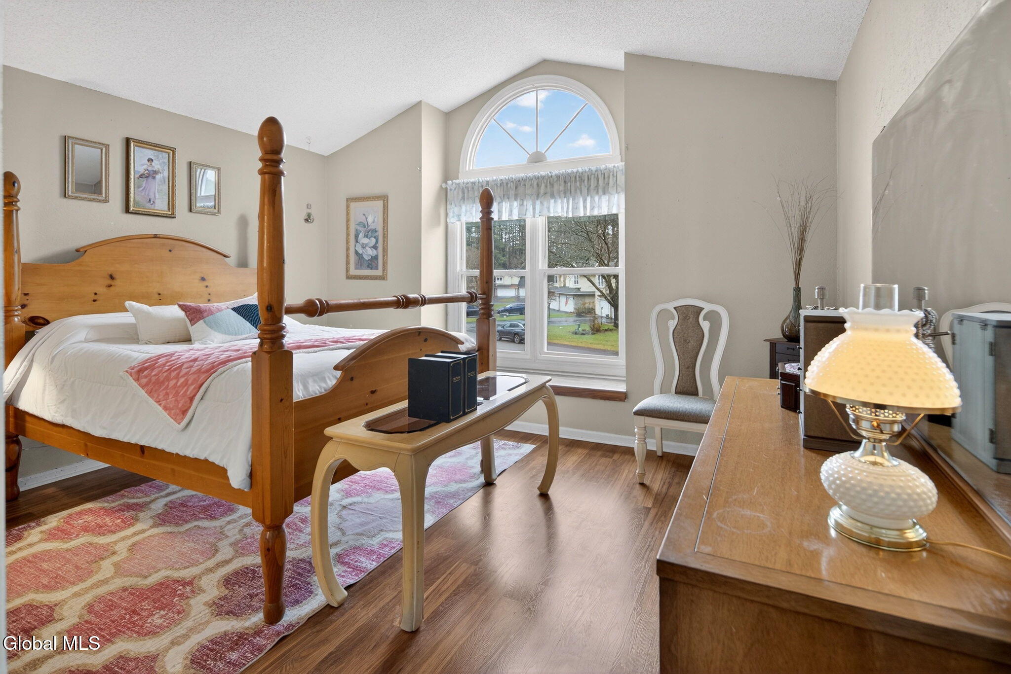 525 Highwood Circle Albany NY 12203