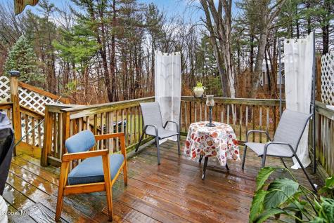 525 Highwood Circle Albany NY 12203