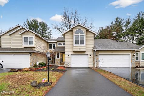 525 Highwood Circle Albany NY 12203
