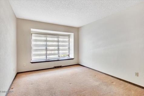14 Brenden Court Clifton Park NY 12065