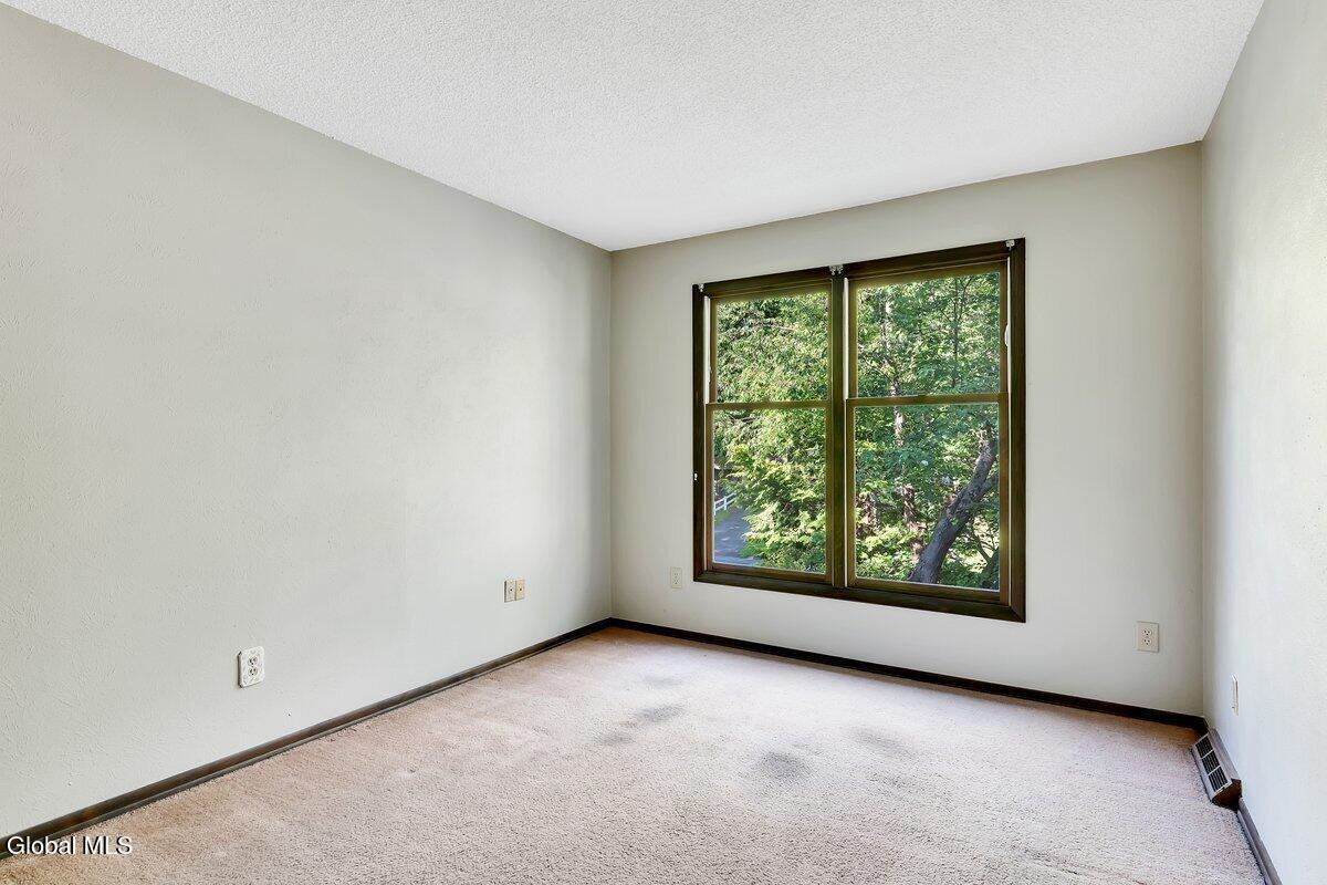 14 Brenden Court Clifton Park NY 12065