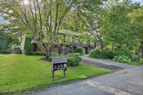 14 Brenden Court Clifton Park NY 12065