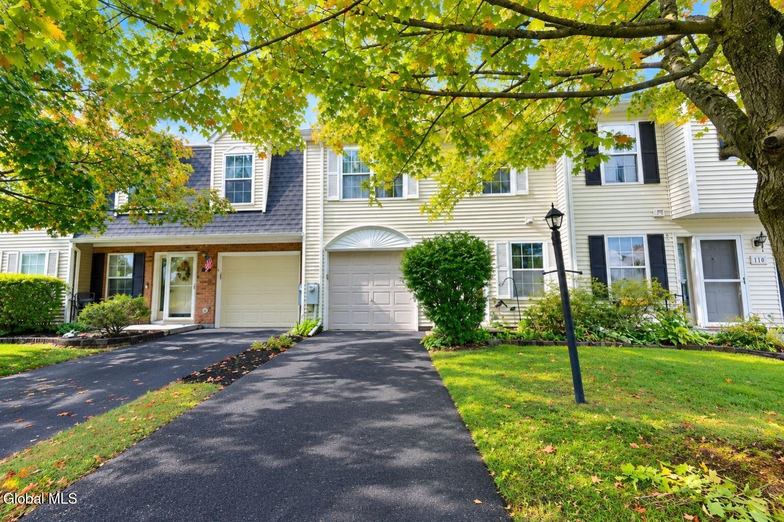 102 Bridgewood Lane Watervliet NY 12189