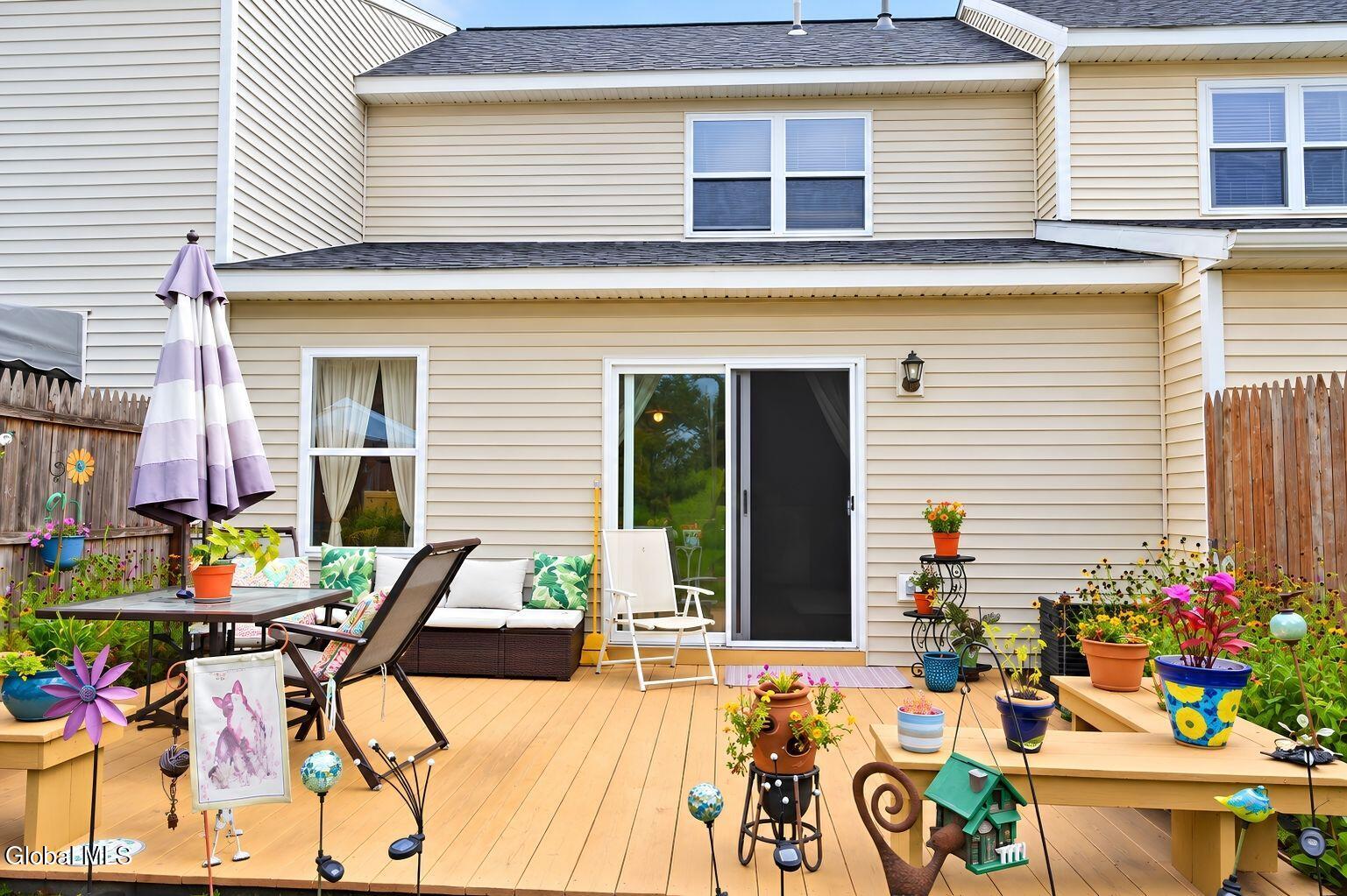 102 Bridgewood Lane Watervliet NY 12189