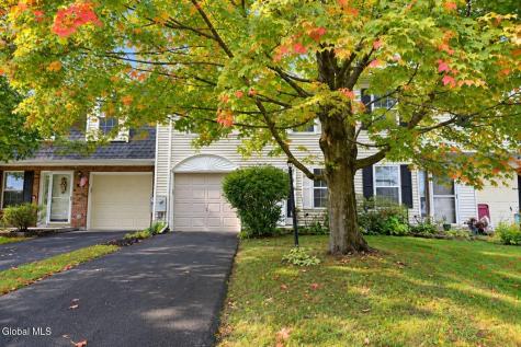 102 Bridgewood Lane Watervliet NY 12189
