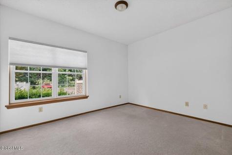 1011 Hampton Place Boulevard Troy NY 12180