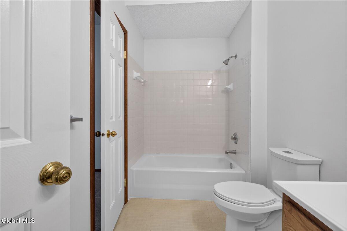 1011 Hampton Place Boulevard Troy NY 12180