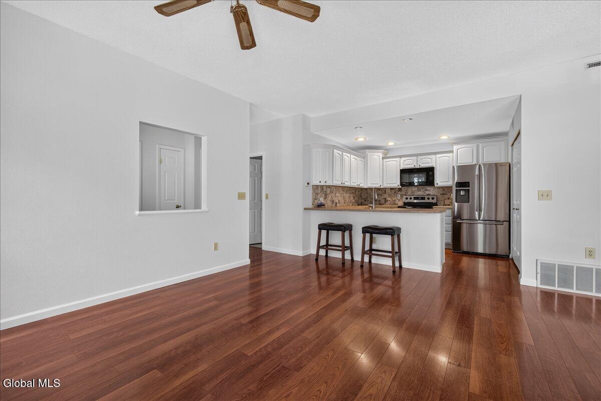 1011 Hampton Place Boulevard Troy NY 12180